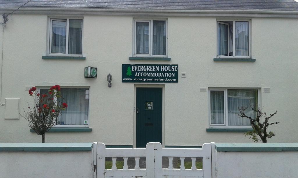 Evergreen House Йол Екстериор снимка